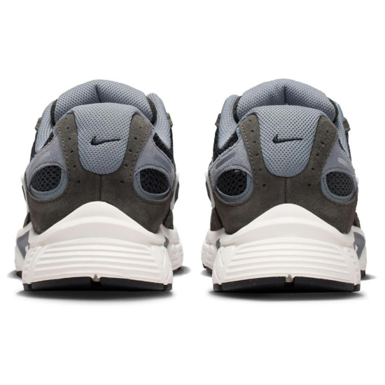 Nike V5 RNR Suede
